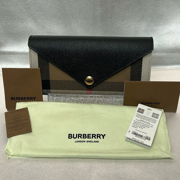 New Burberry Halton wallet - Picture 1 of 5